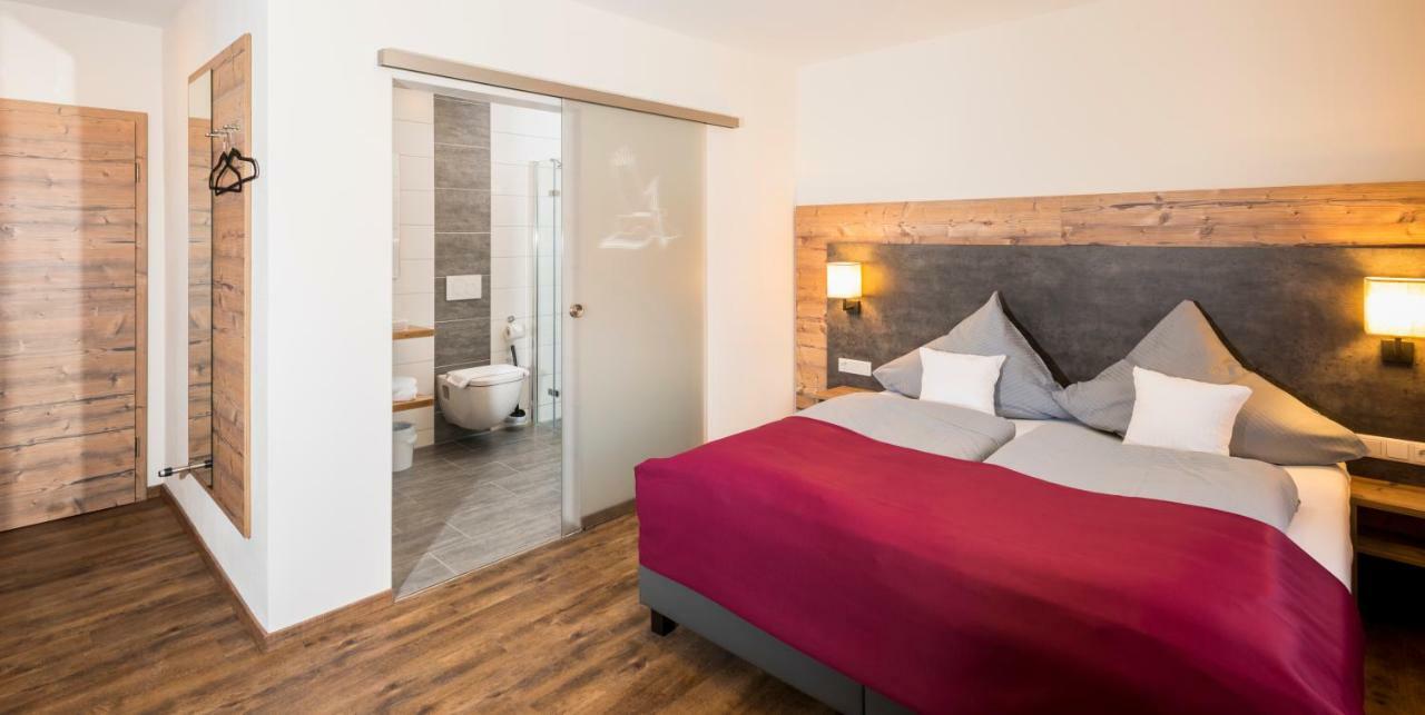 Zum Adler Hotel